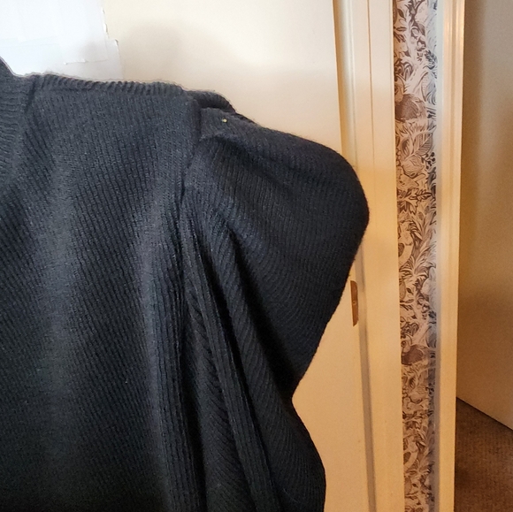 Express Black Puff Sleeve Sweater - Picture 3 of 6